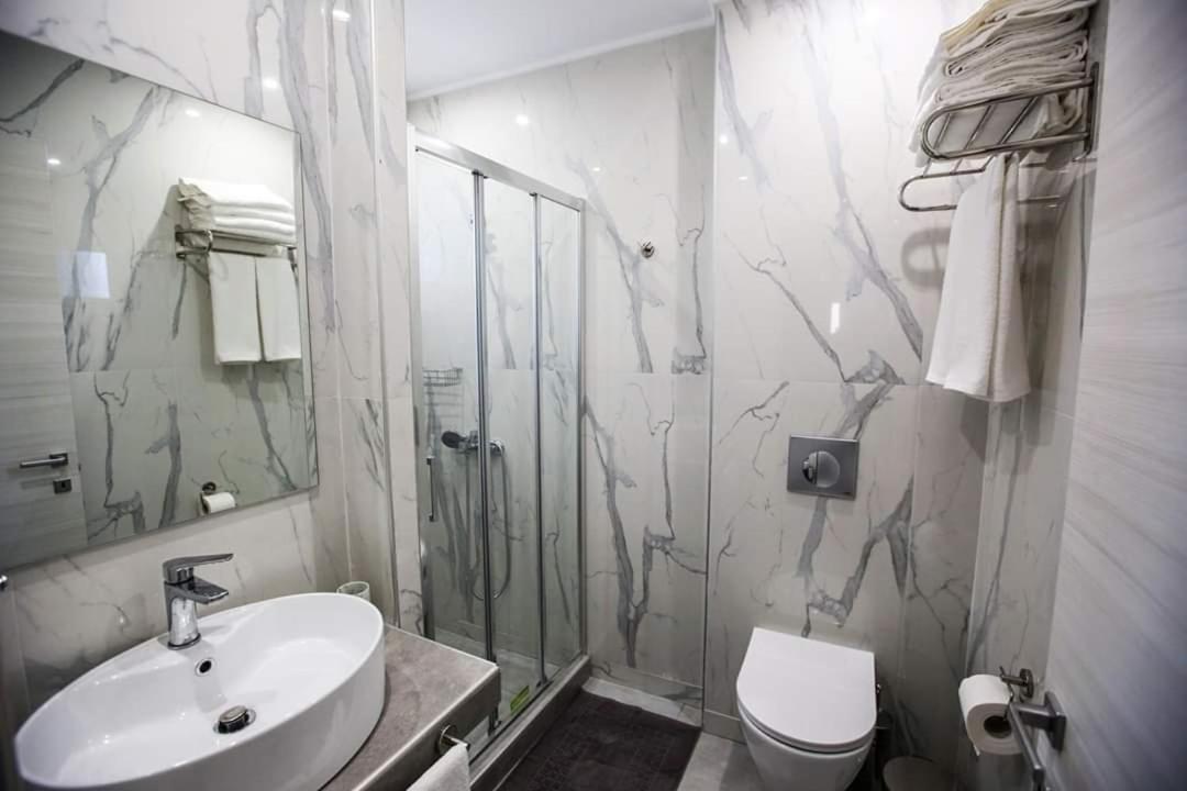 Stella Boutigue Rooms Néa Péramos 外观 照片